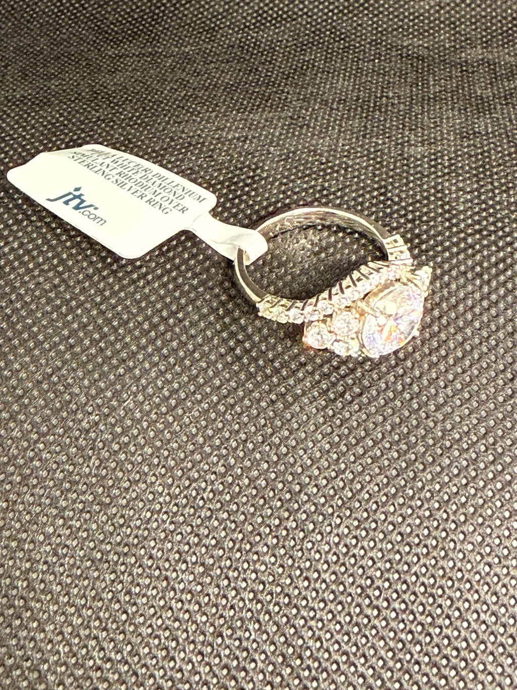 Bella Luce Dillenium CZ Halo Ring | Twisted Pave Shank | 925 Silver | Size 8 | NWT