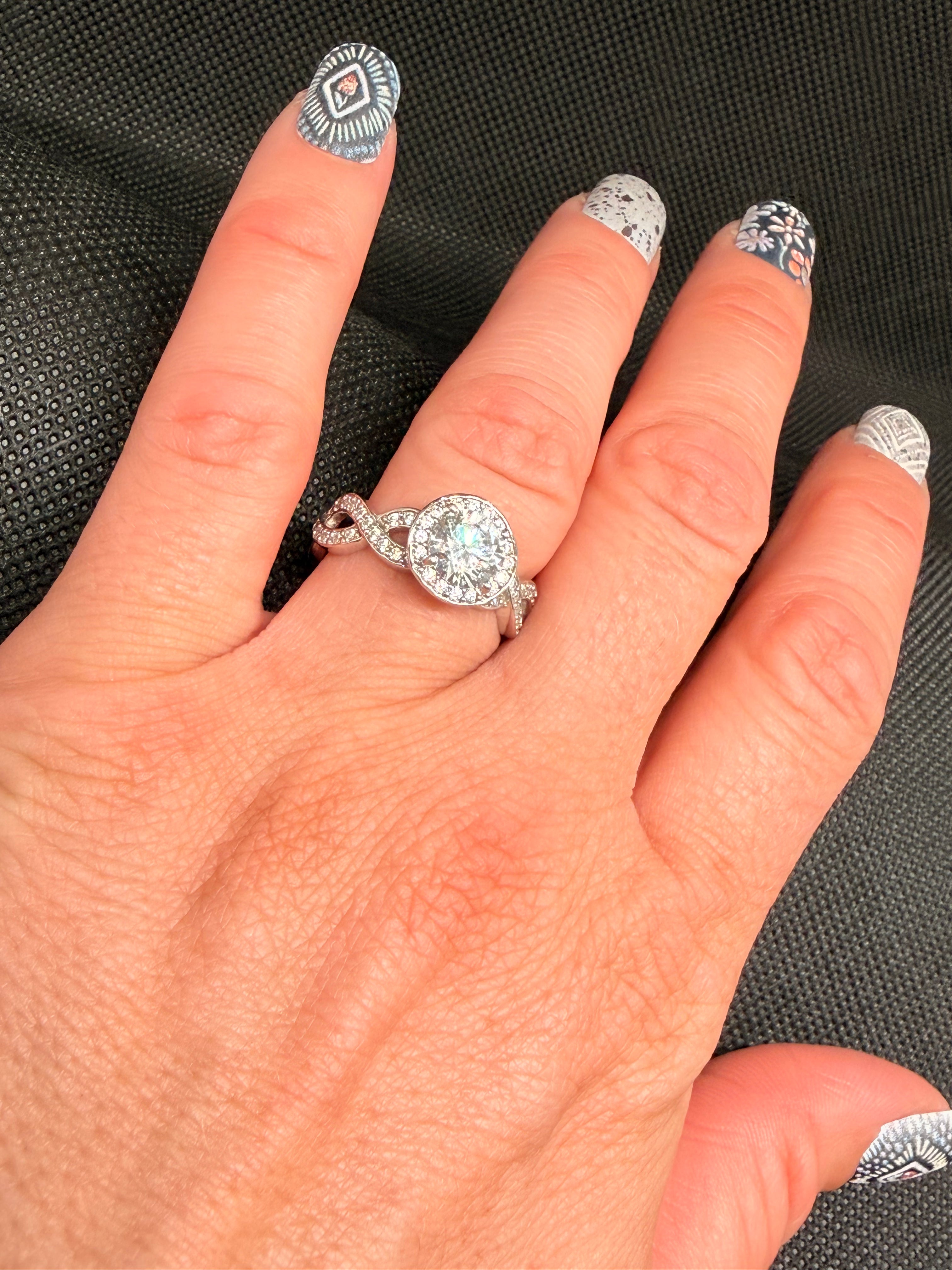 CZ Round Halo Ring | Infinity Twist Pave Shank | 925 Sterling Silver | Size 8