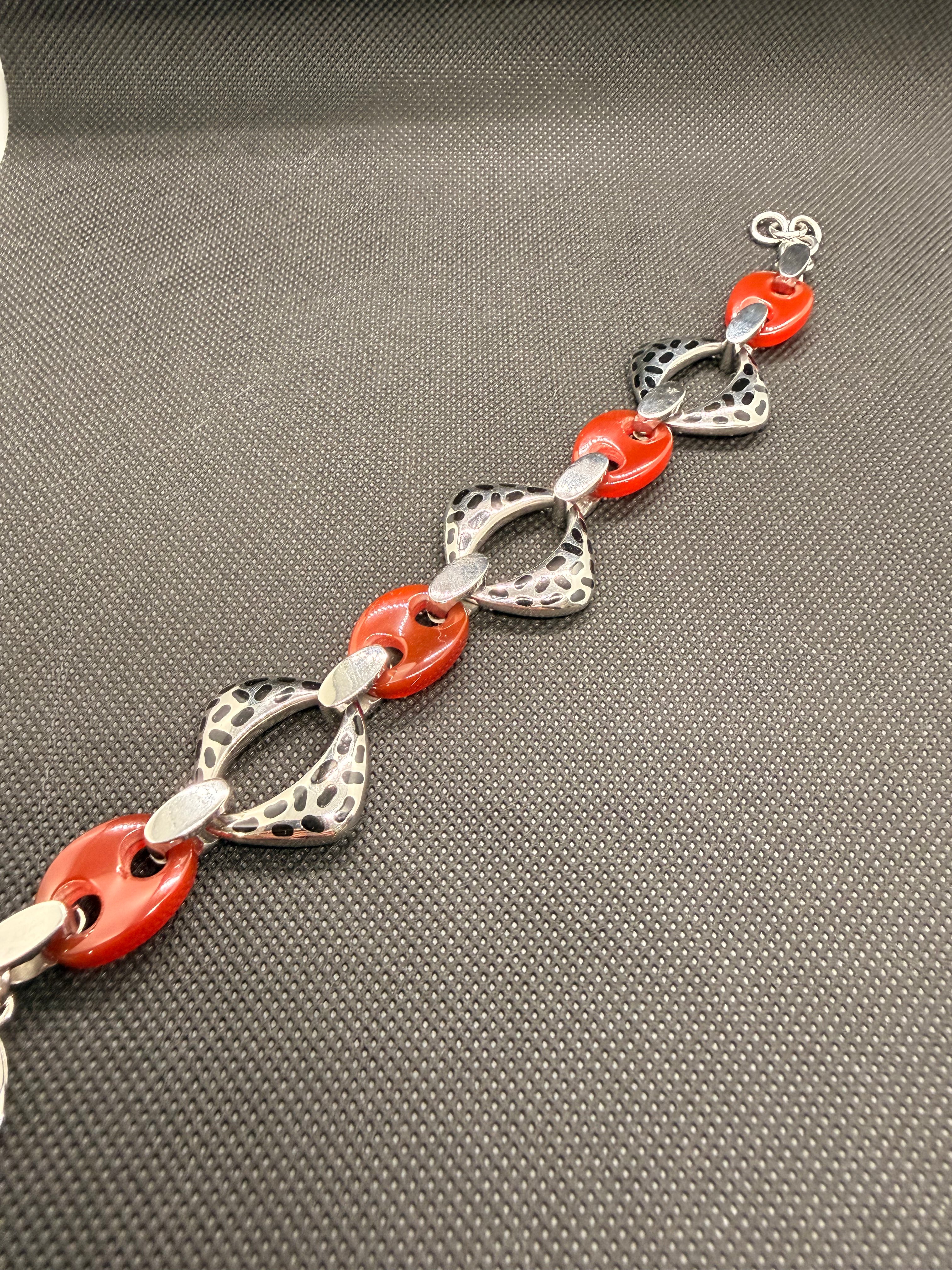 Stainless Steel Red Enamel Gucci Link Statement Bracelet – Black Hammered Oval Links