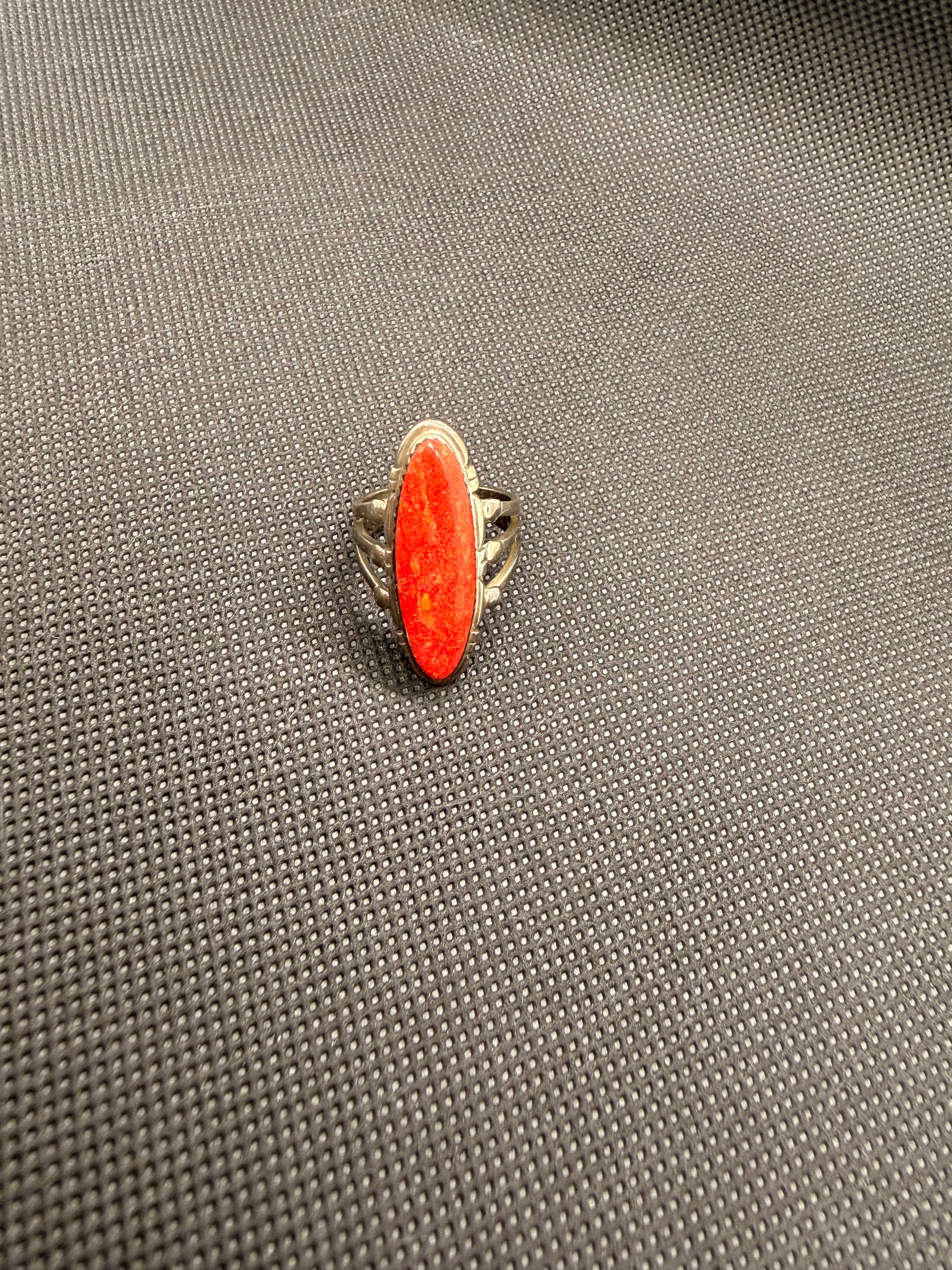 Vintage 925 Sterling Silver Red Oval Cabochon Southwestern Ring Size 7 6.47g